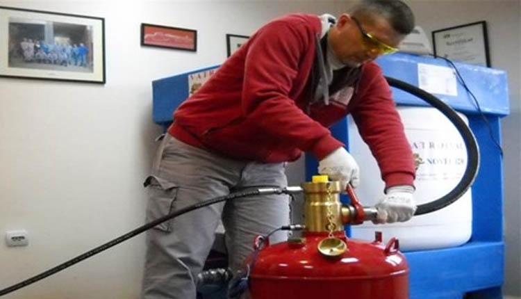 انجام فرآیند شارژ کپسول آتش نشانی