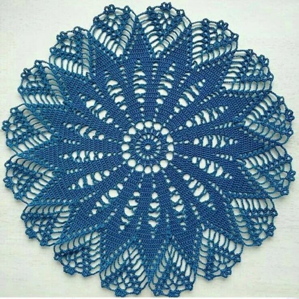 رومیزی قلاب‌بافی