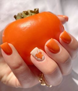 Yaldai orange nail design