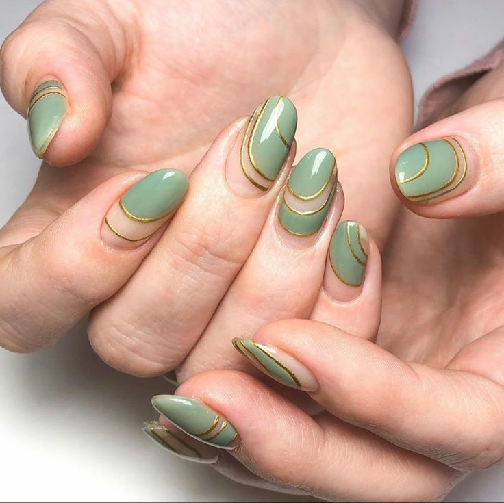 Eid Nail polish 1404 green dill