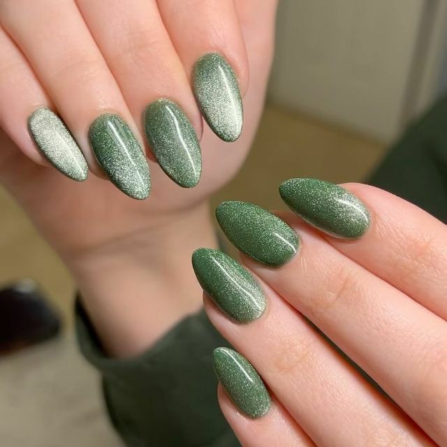 Eid Nail polish 1404 green dill