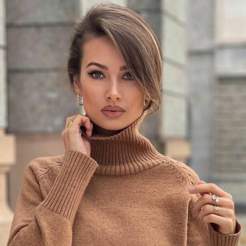 مدل مو زیر شال برای صورت گرد