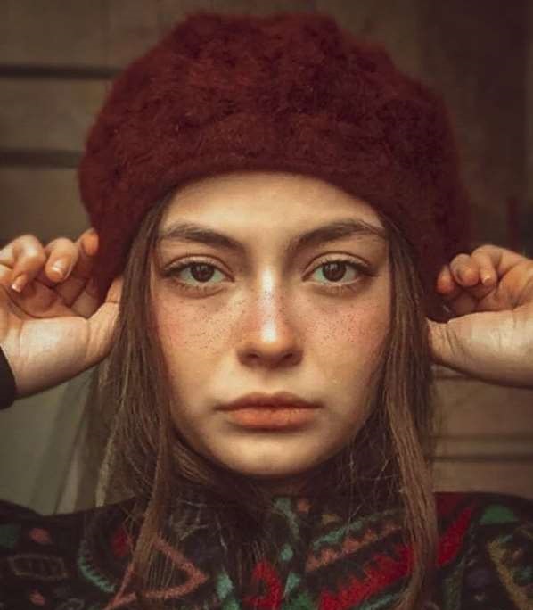 ستایش دهقان ویکی پدیا