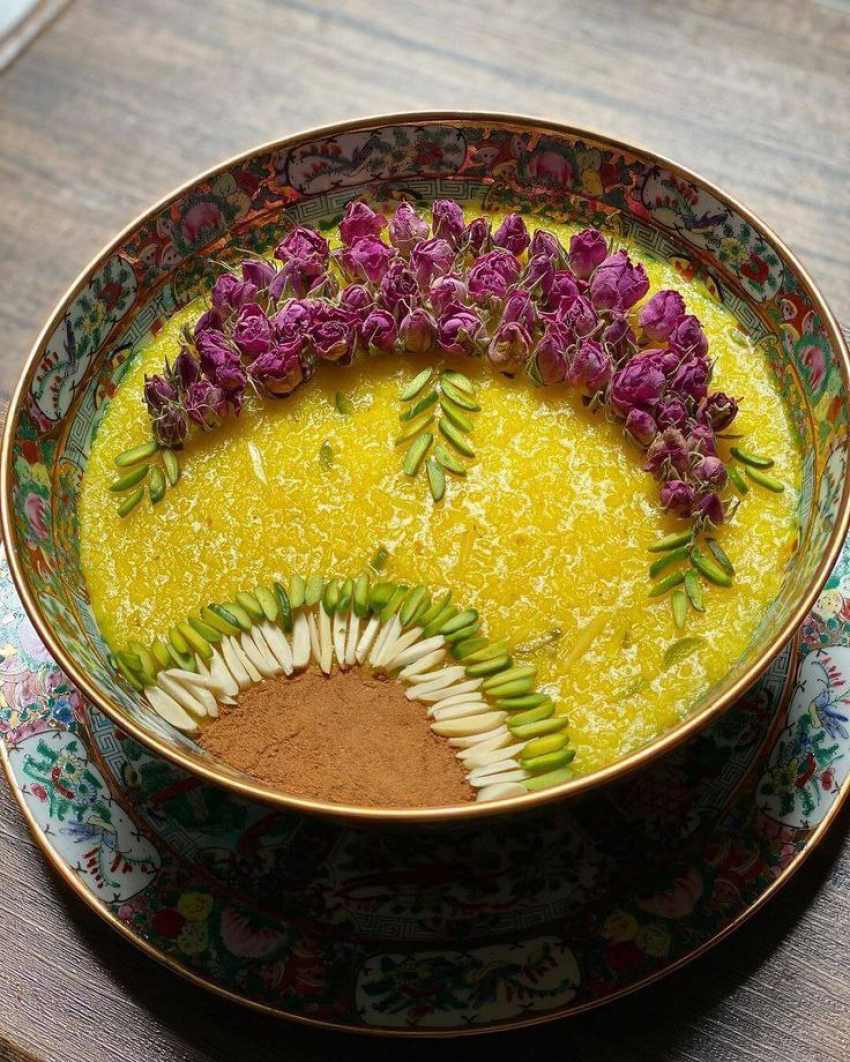 تزیین شله زرد مجلسی تزیین شله زرد مجلسی جدید تزیین روی دیگچه تزیین شله زرد شیک تزیین شله زرد ساده و شیک تزيين شله زرد مجلسي