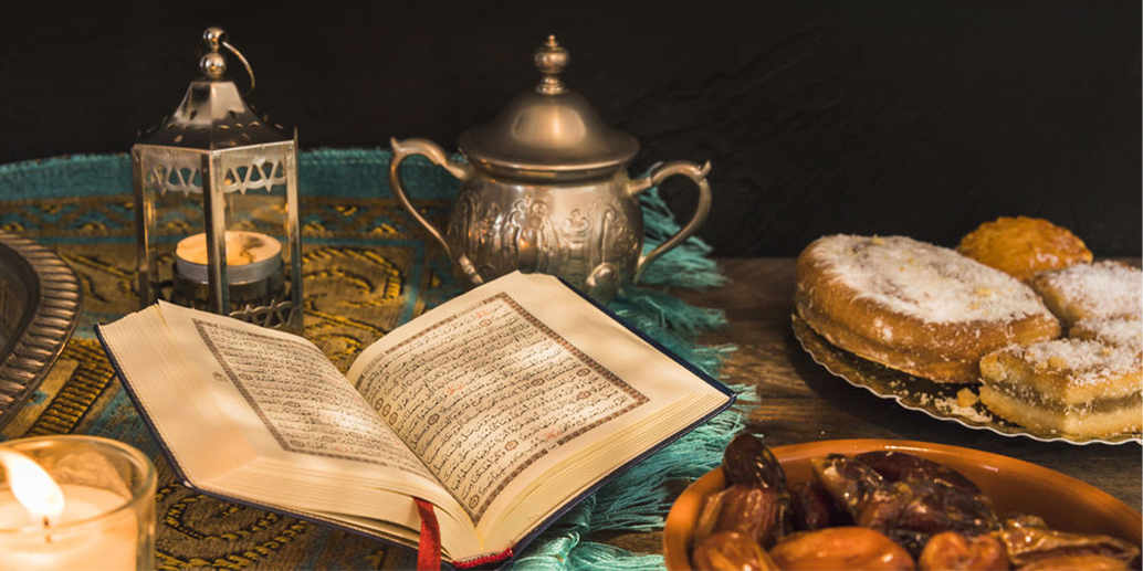 پخش کردن خیرات در آخرین پنجشنبه 1403