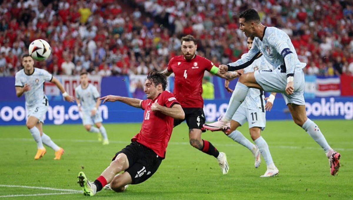 گولسیانی و رونالدو