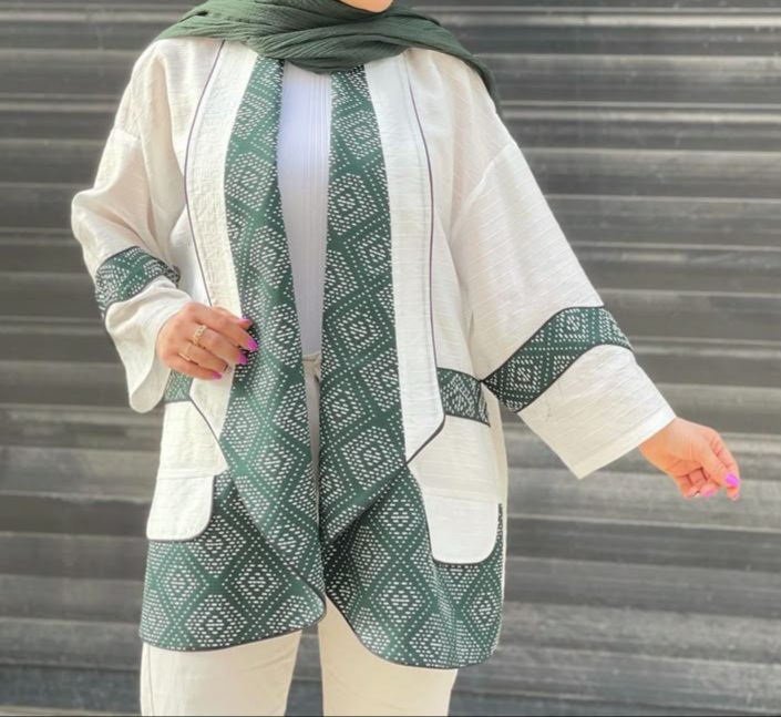 مانتو بهاره کوتاه 
استایل بهاری اسپرت