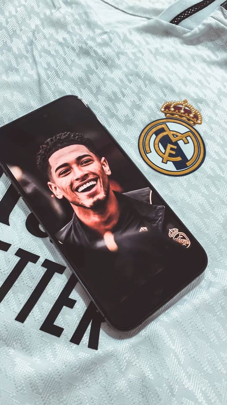 والپیپر لوگو رئال مادرید