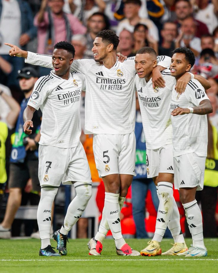 والپیپر لوگو رئال مادرید