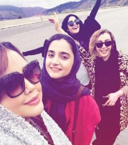 الهه حصاری و خانواده