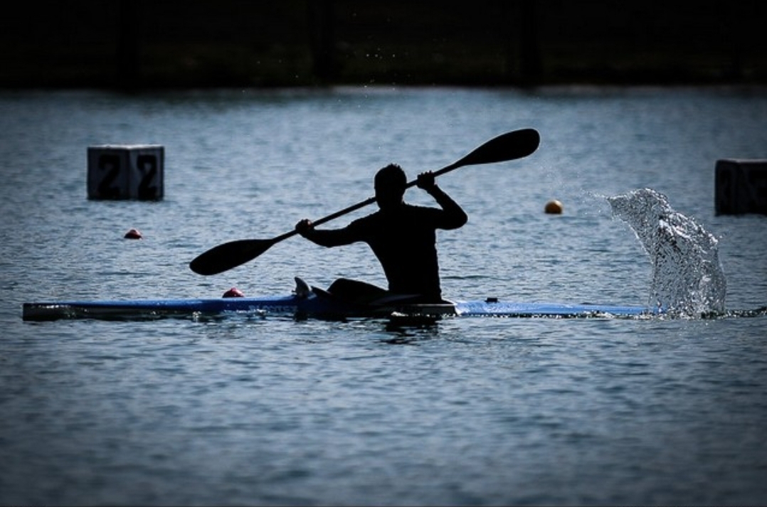 آرمان نوذرزاده قهرمان قایقرانی