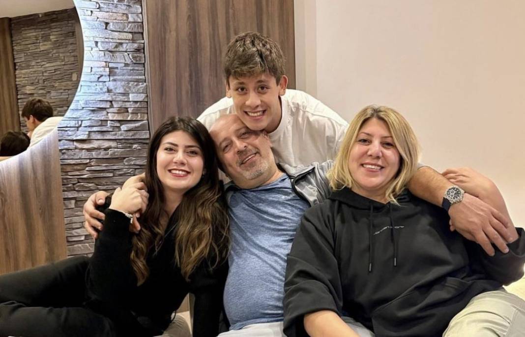 خانواده آردا گولر