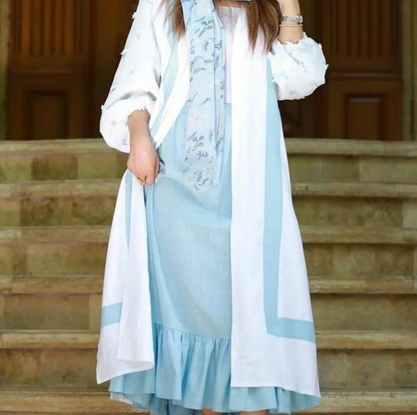 مدل مانتو تابستانی با پارچه نخی
مانتو تابستانه جلو بسته
مانتو تابستانه کوتاه
مانتو تابستانی شیک
مدل مانتو شیک و باکلاس
مدل مانتو تابستانی امسال