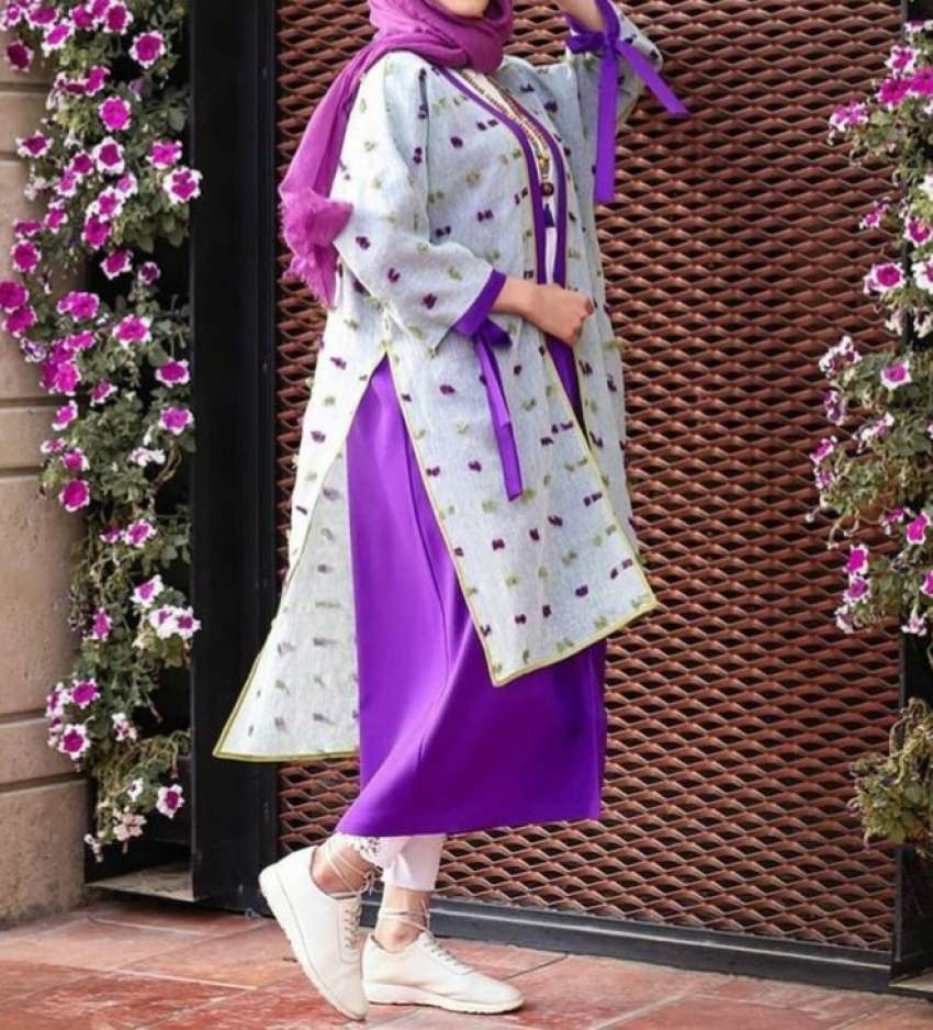 مدل مانتو تابستانی با پارچه نخی
مانتو تابستانه جلو بسته
مانتو تابستانه کوتاه
مانتو تابستانی شیک
مدل مانتو شیک و باکلاس
مدل مانتو تابستانی امسال