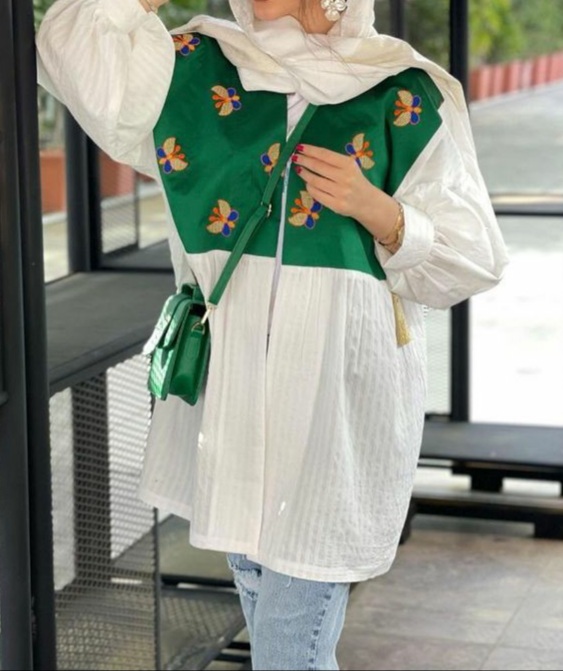 مدل مانتو تابستانی با پارچه نخی
مانتو تابستانه جلو بسته
مانتو تابستانه کوتاه
مانتو تابستانی شیک
مدل مانتو شیک و باکلاس
مدل مانتو تابستانی امسال