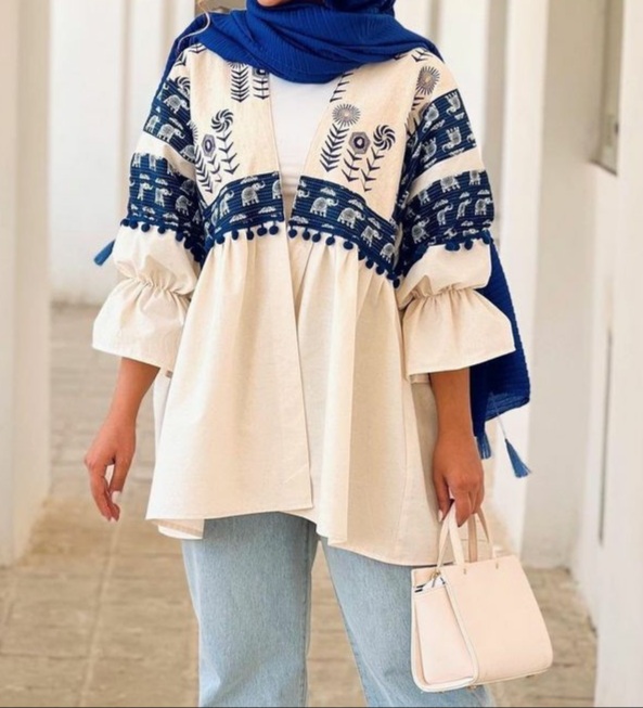 مدل مانتو تابستانی با پارچه نخی
مانتو تابستانه جلو بسته
مانتو تابستانه کوتاه
مانتو تابستانی شیک
مدل مانتو شیک و باکلاس
مدل مانتو تابستانی امسال