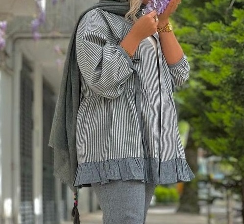 مدل مانتو تابستانی با پارچه نخی
مانتو تابستانه جلو بسته
مانتو تابستانه کوتاه
مانتو تابستانی شیک
مدل مانتو شیک و باکلاس
مدل مانتو تابستانی امسال