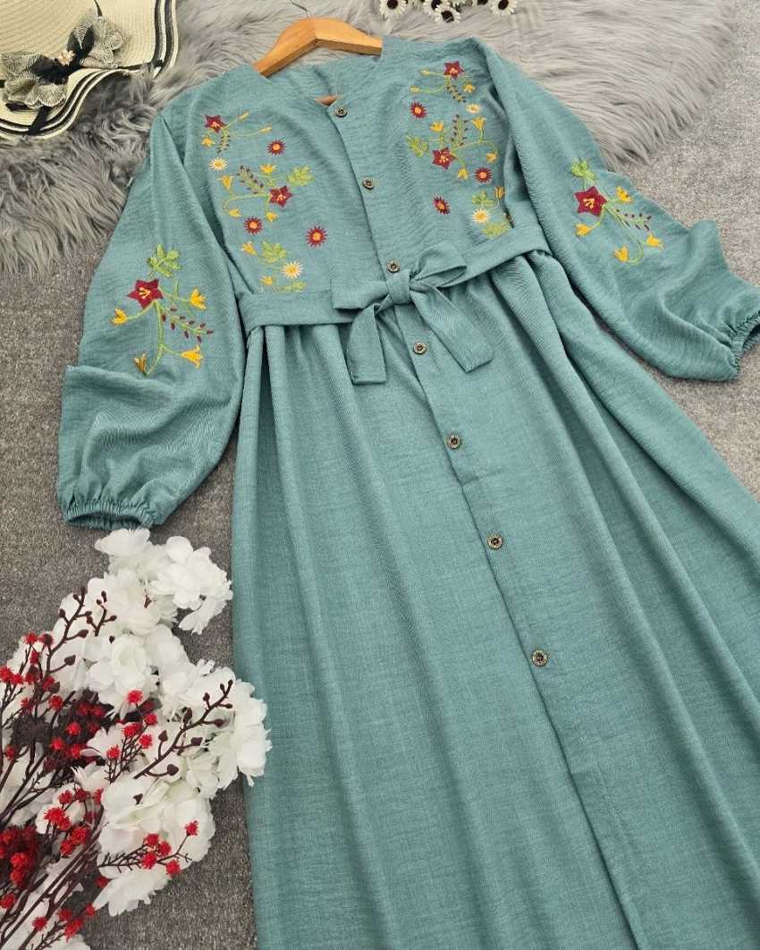 مدل مانتو تابستانی با پارچه نخی
مانتو تابستانه جلو بسته
مانتو تابستانه کوتاه
مانتو تابستانی شیک
مدل مانتو شیک و باکلاس
مدل مانتو تابستانی امسال