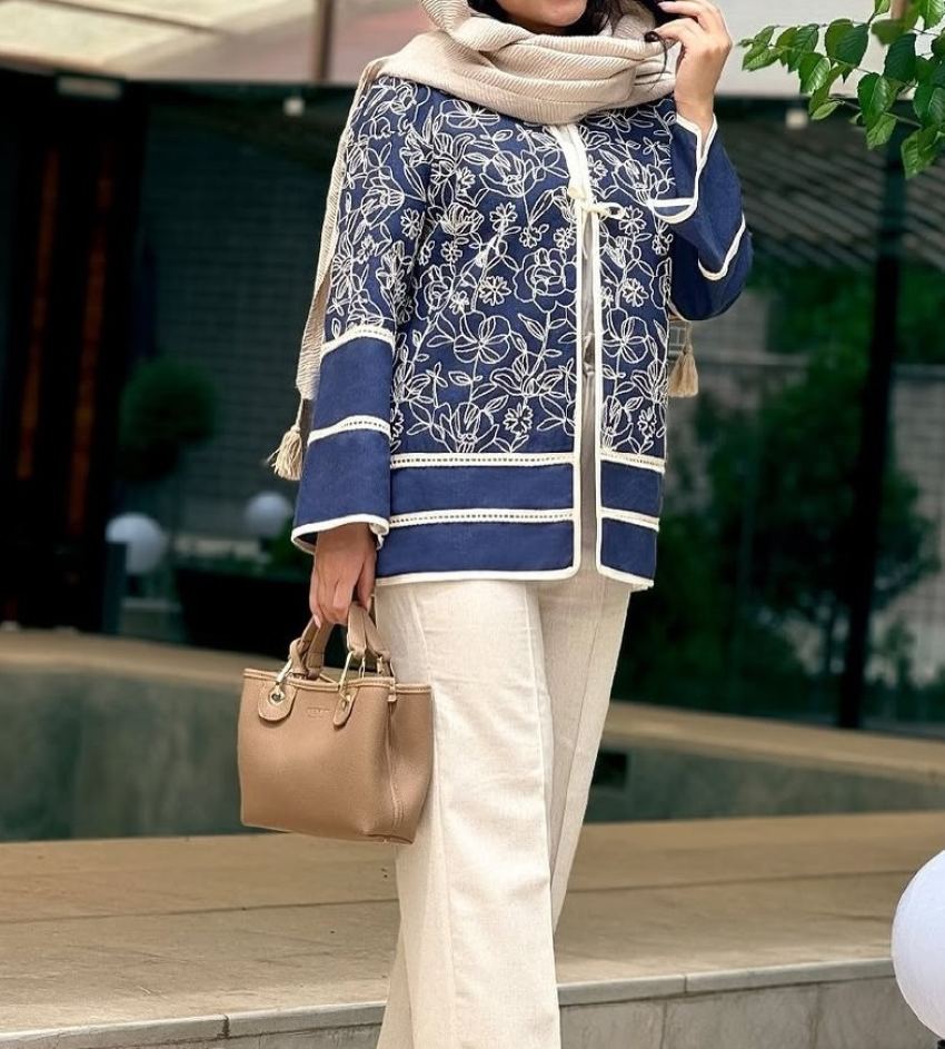 مدل مانتو تابستانی با پارچه نخی
مانتو تابستانه جلو بسته
مانتو تابستانه کوتاه
مانتو تابستانی شیک
مدل مانتو شیک و باکلاس
مدل مانتو تابستانی امسال