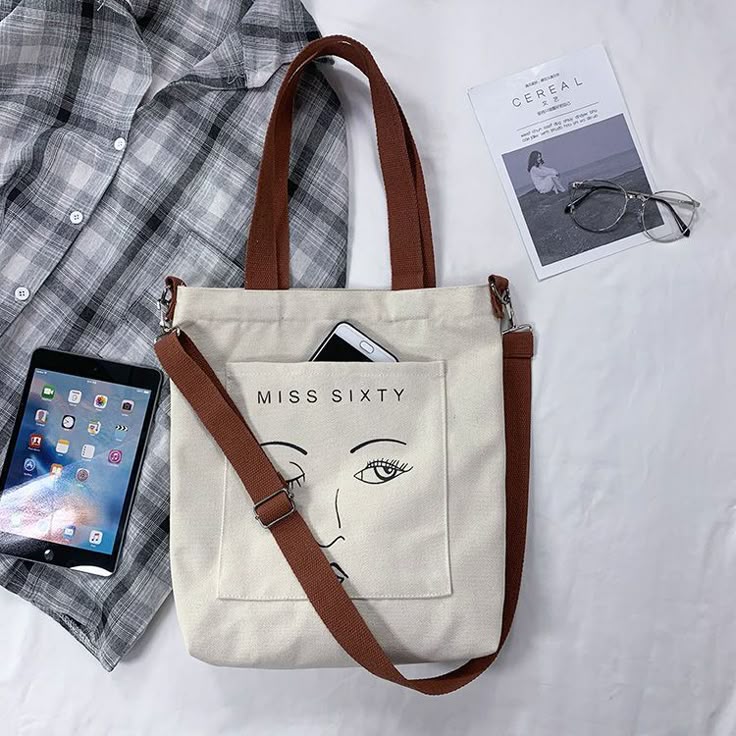 کیف پارچه‌ای رنگی خاص