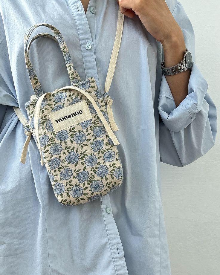 کیف پارچه‌ای رنگی خاص