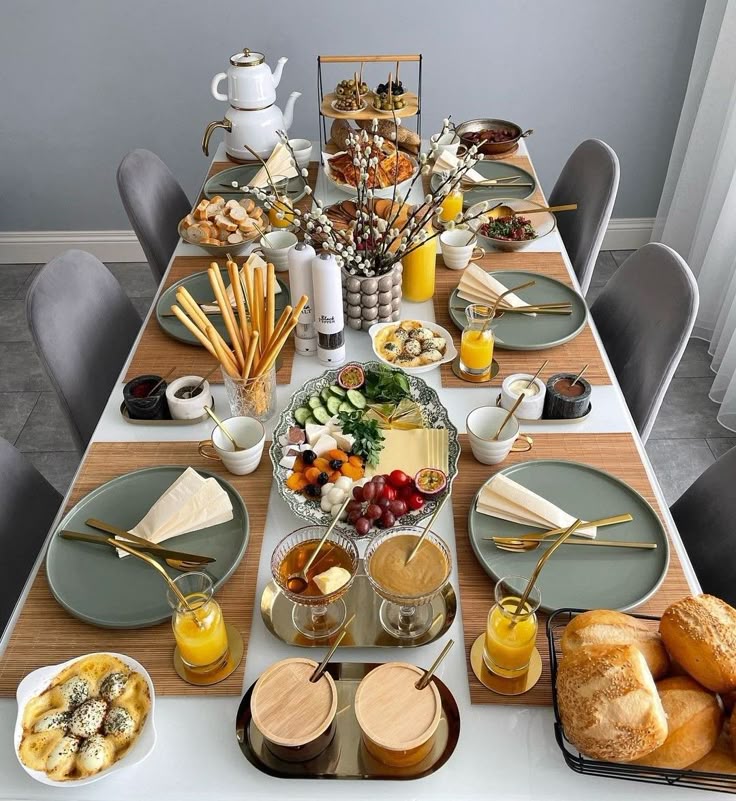 چیدمان و تزیین میز صبحانه