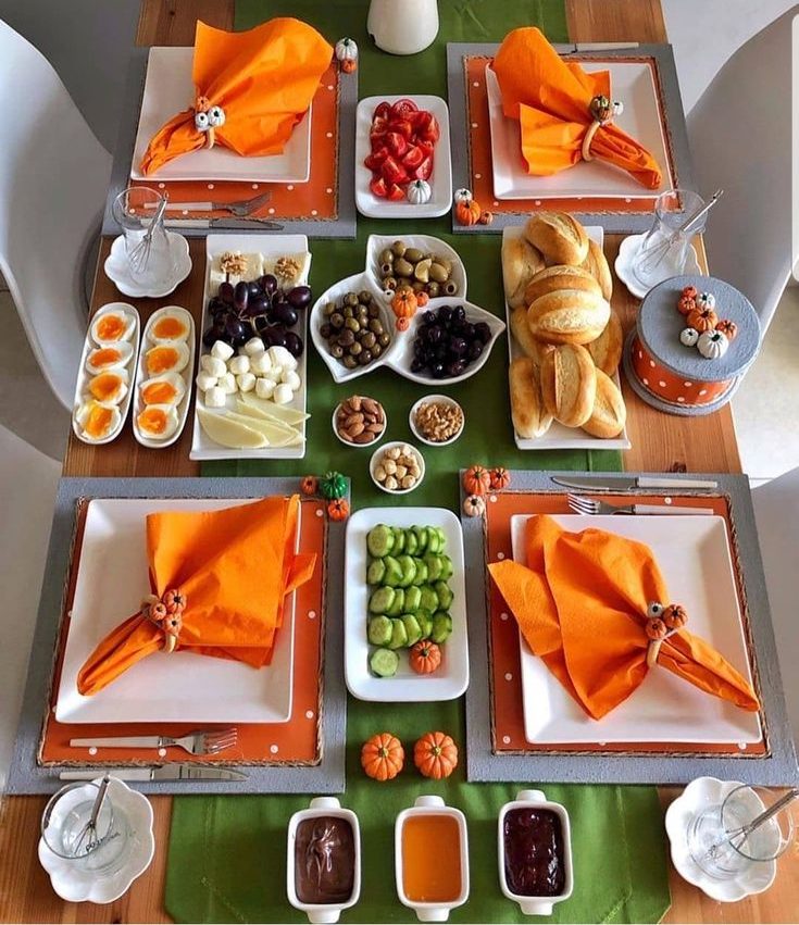 چیدمان و تزیین میز صبحانه