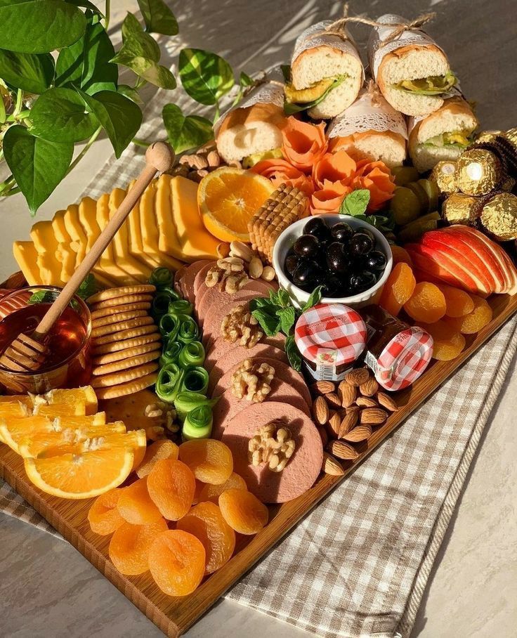 چیدمان و تزیین میز صبحانه