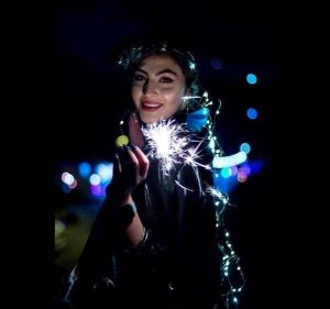 تولد مریم مومن