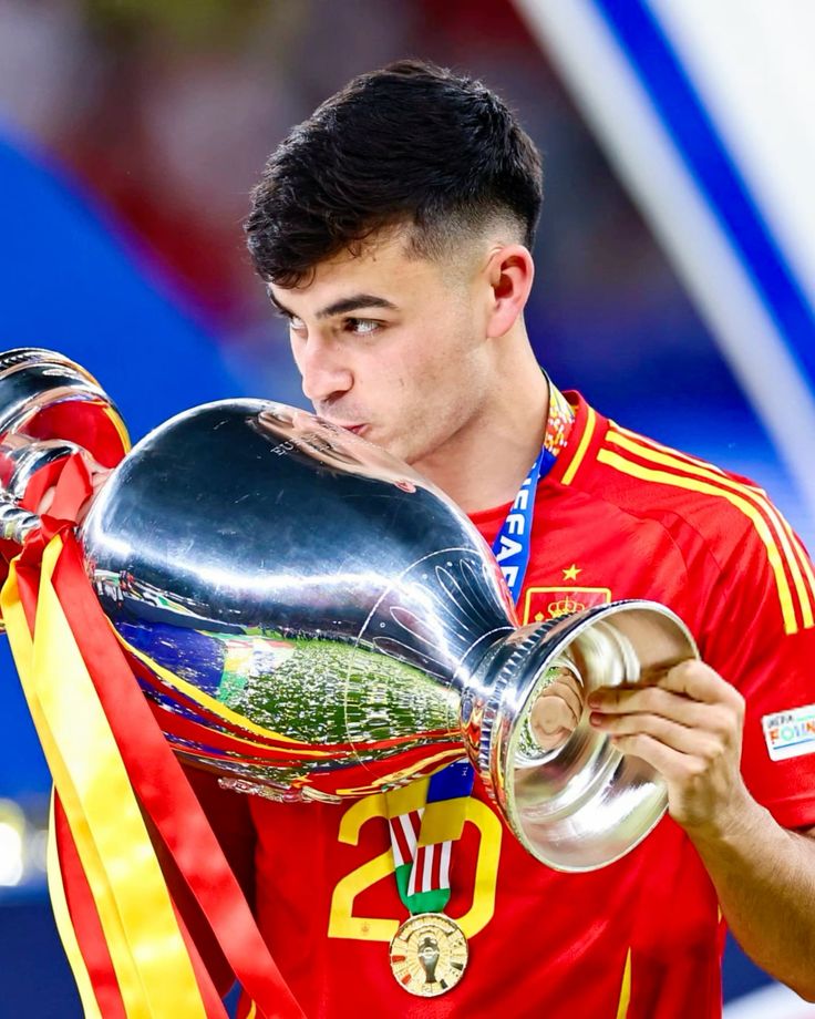 قهرمانی پدری در یورو