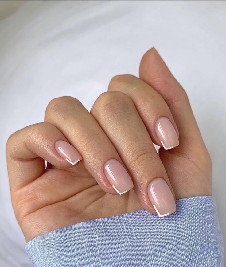 ناخن مینیمال دخترانه و زنانه