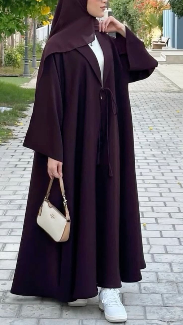مدل مانتو جلو بسته بلند و آزاد