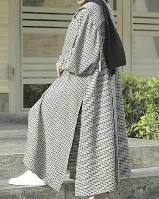 مدل مانتو جلو بسته بلند و آزاد