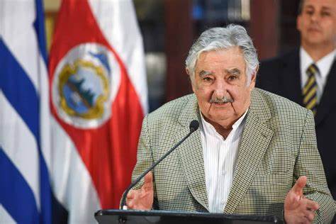 رئیس جمهور اروگوئه خوزه موخیکا