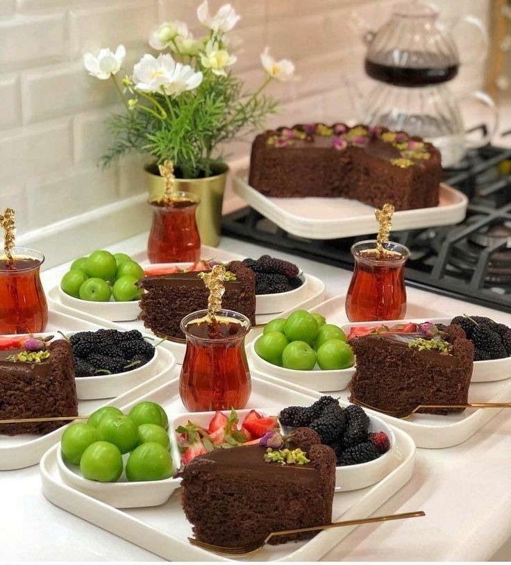 چیدمان میز پذیرایی