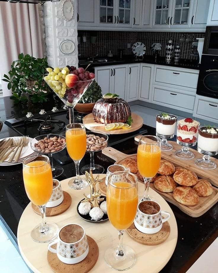 چیدمان میز پذیرایی