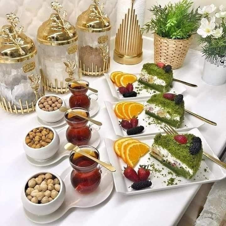 چیدمان میز پذیرایی