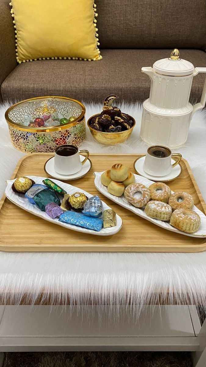 چیدمان میز پذیرایی