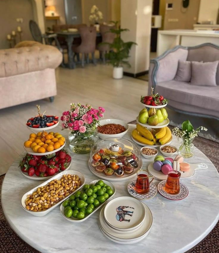 چیدمان میز پذیرایی