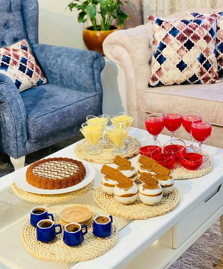 چیدمان میز پذیرایی