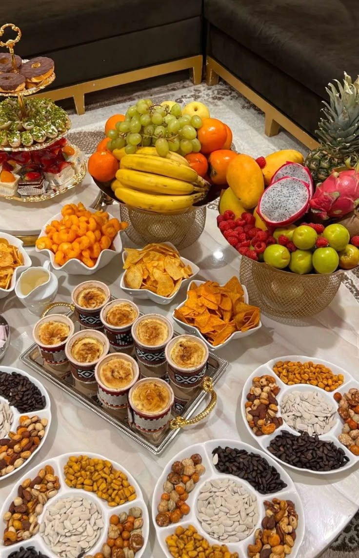 چیدمان میز پذیرایی
