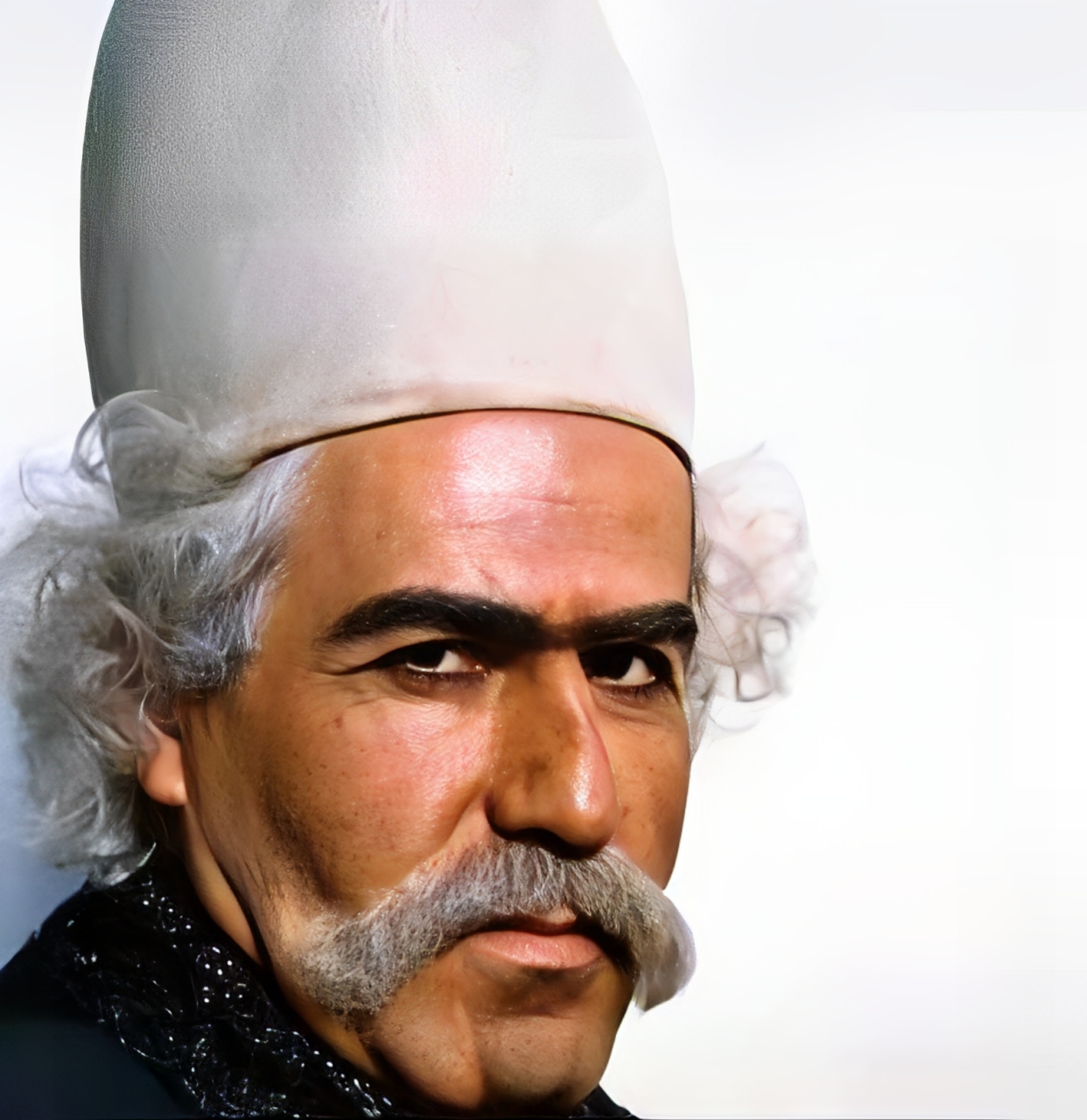 عنایت بخشی در پهلوانان نمی میرند