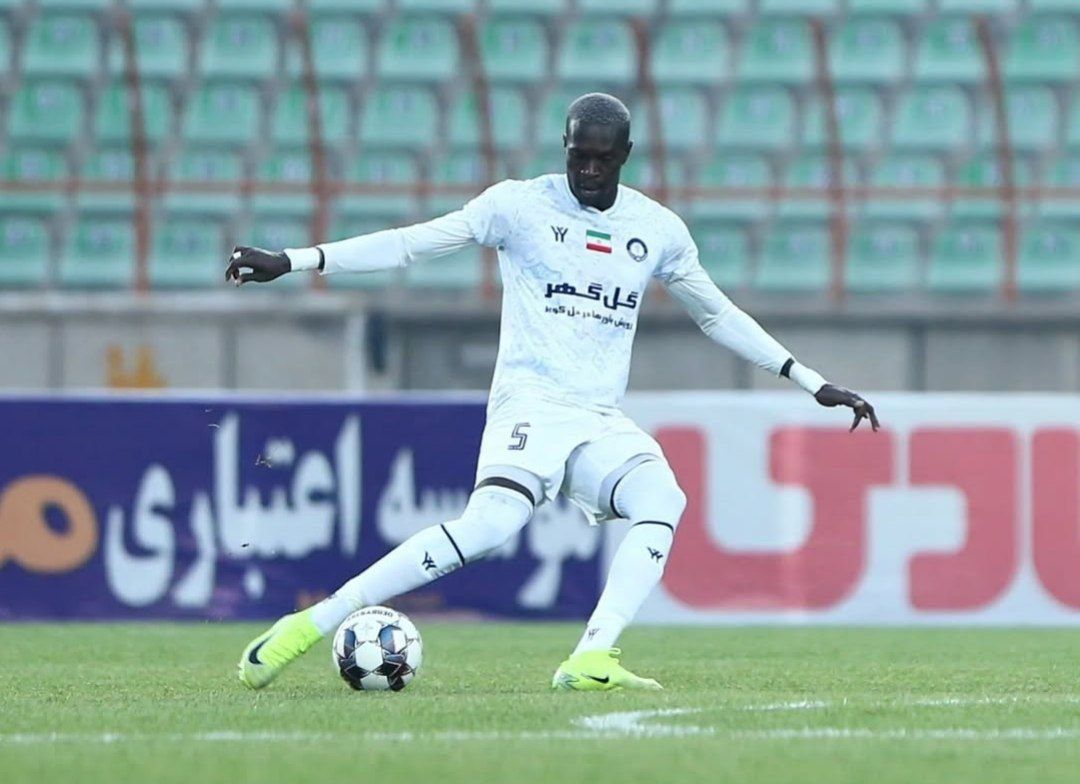 عثمان اندونگ مدافع گل گهر