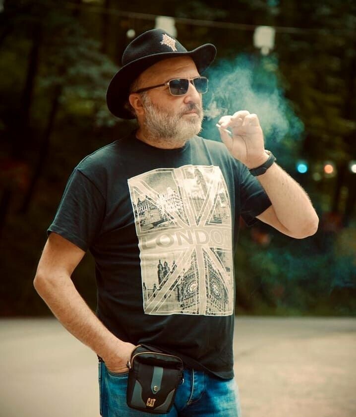 بیوگرافی حامد وکیلی