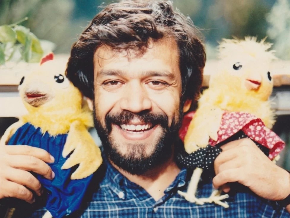 حسن پورشیرازی عروسک گردان