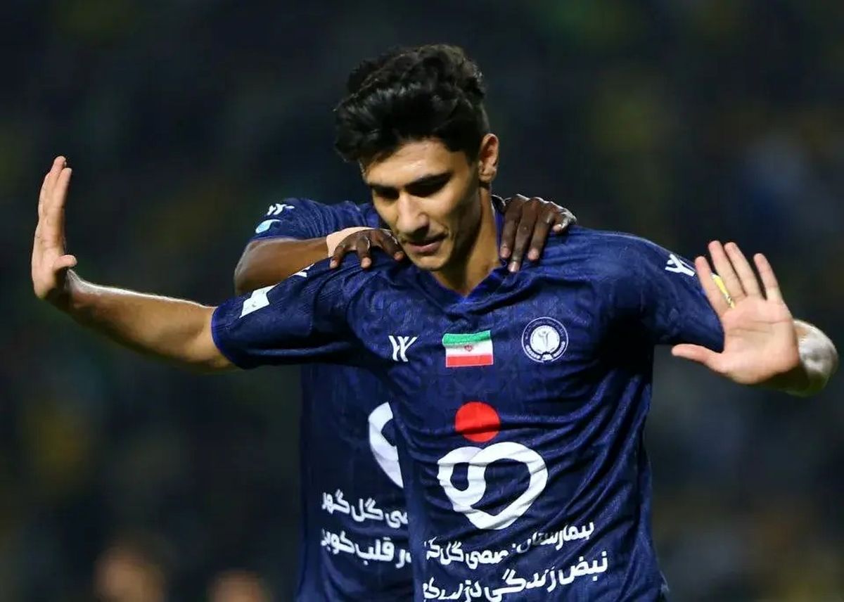 امیرمحمد رزاقی نیا بازیکن جدید استقلال