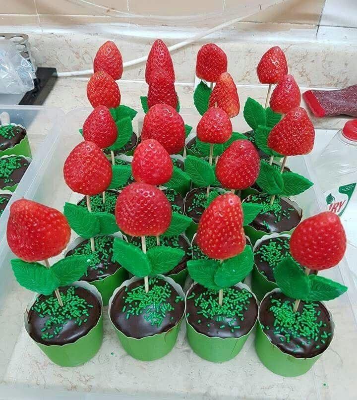 تزیین و چیدمان خوراکی های تولد بچه ها