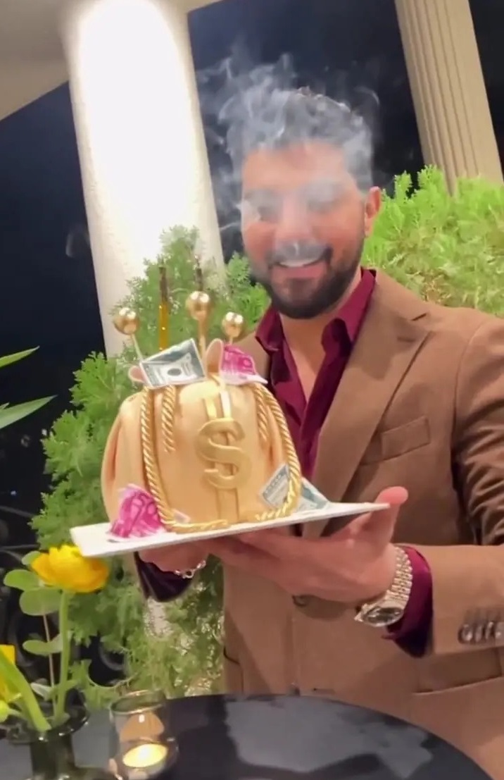 تولد سینا مهراد