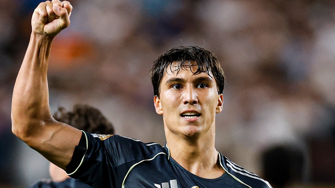 گونزالو گارسیا مهاجم