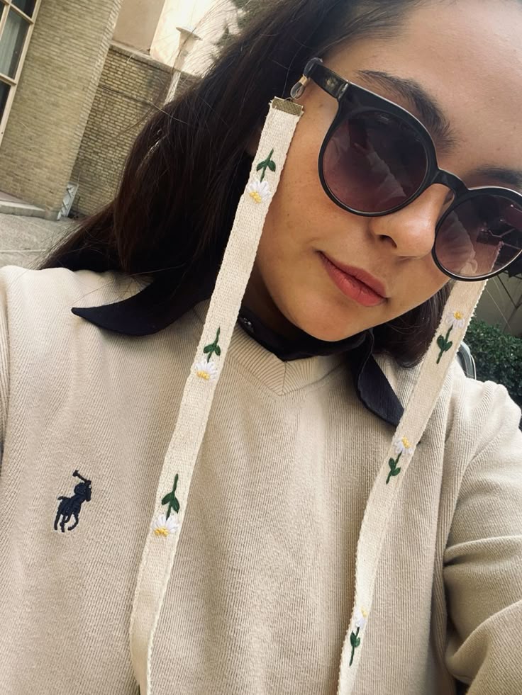 آویز و بند عینک
